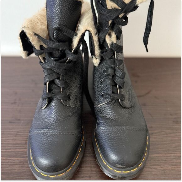 Dr. Martens Aimilita Faux Fur-lined Boots Women’s Size 10 – Black - Picture 3 of 7